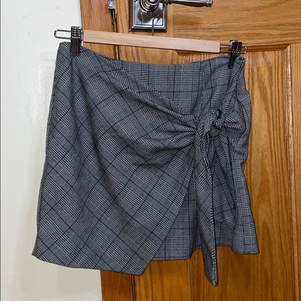Laid skirt
